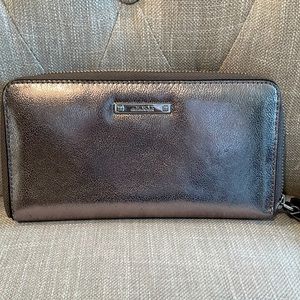 Stella & Dot Accordion Zip Wallet